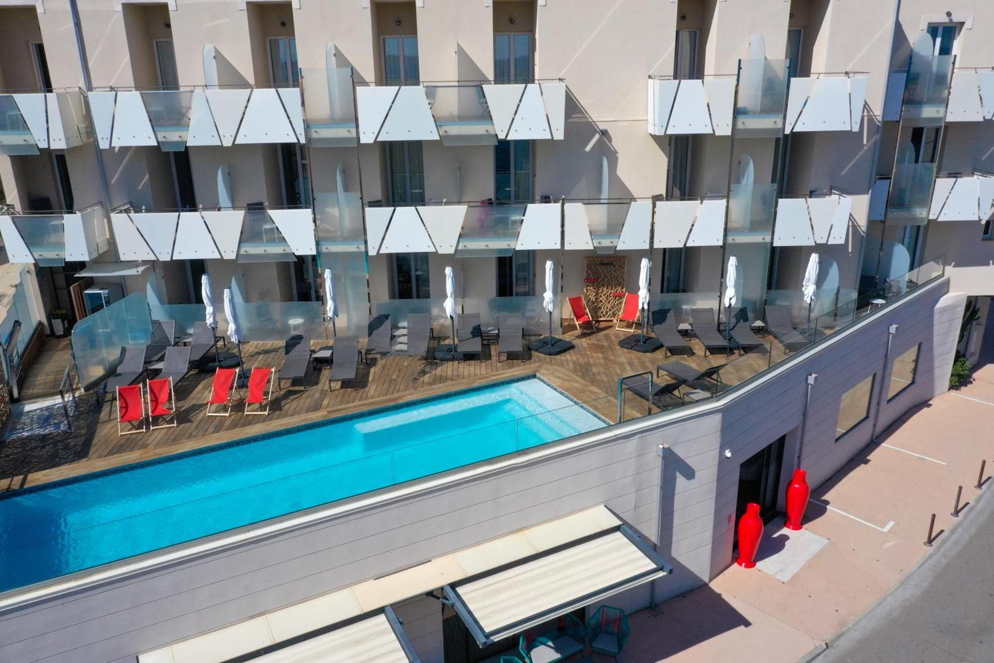 Hotel Mediterranee Calvi  Dış mekan fotoğraf